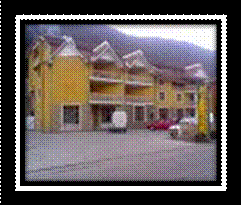 Description: Hotel_Trandafirul_Galben-Cazare-Baile_herculane.jpg